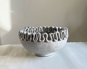 Ribbon Top bowl - Grey