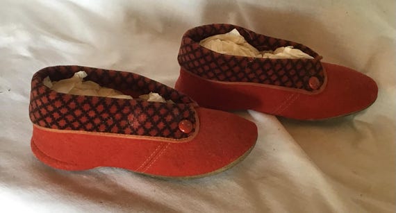 Vintage Youth Girls, House Slippers: Red Cloth, Victorian Lounging Shoes View 4