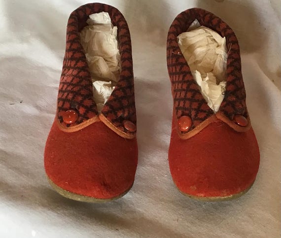 Vintage Youth Girls, House Slippers: Red Cloth, Victorian Lounging Shoes View 3