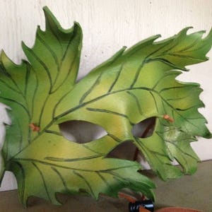 LEAF MASK, leather leaf, Spring Green leaf mask, leather mask by Faerywhere image 3