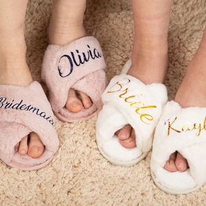 Custom Fluffy Slippers,Custom Bride Slippers,Fluffy Bridesmaid Slippers,Bride Slipper Personalized,Christmas party slippers,Fluffy Slippers