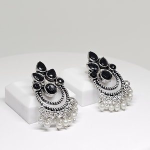 Handcrafted Black Onyx Chandbali Earrings: Vintage Silver Pearl Jewelry