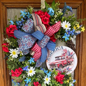 July 4th Wreath, Americana wreath, Americana door wreath, red white and blue wreath, patriotic wreath, outdoor wreath Americana, gift ideas
