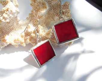 Pendientes de vidrieras rojas