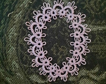 Hand Tatted Lace with more frilliness  for Photos,  framing Round or Oval for Journals, needle books and cards.  Size is 3-1/2" in diameter.