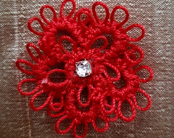 Six tatted Red 1 inch flowers for you to use in your journals & crafts. You will receive these within 1 to 2 weeks