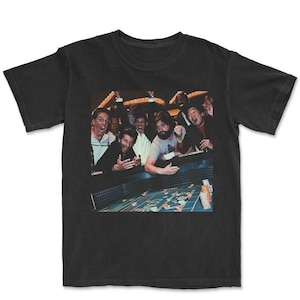 映画 the hangover Tシャツ movie tee
ハングオーバー NWT Official Licensed The Hangover Movie Promo Logo T-shirt