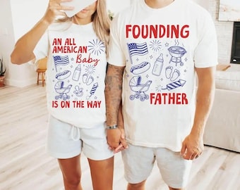 Camiseta "Un bebé totalmente estadounidense está en camino" (Patrimonio Fundador), sudadera divertida para baby shower, sudadera retro patriótica, camisetas a juego para parejas.