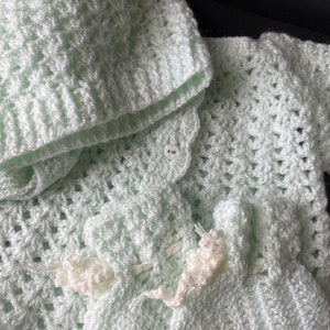 Crochet Baby Set green sweeter image 2