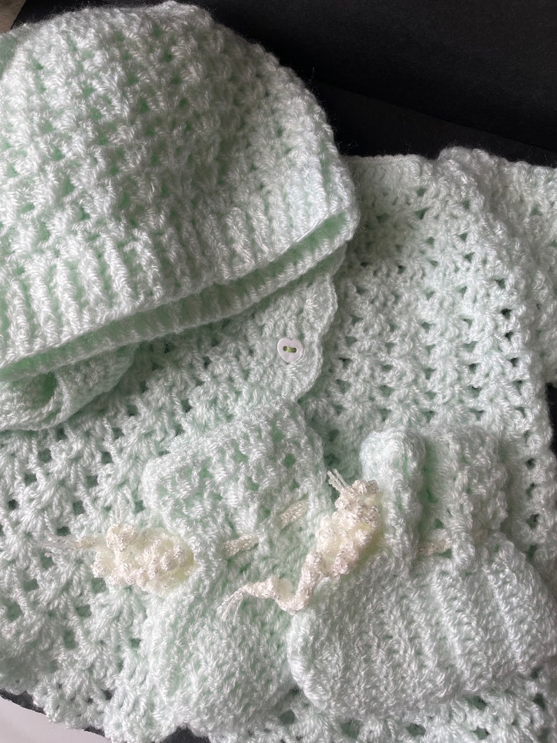 Crochet Baby Set green sweeter image 2