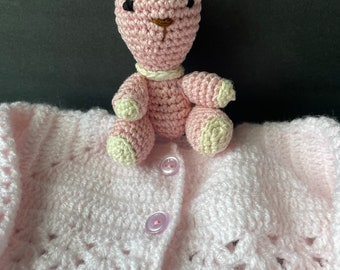 Crochet pink sweeter