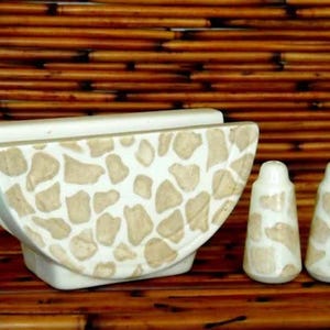 1 Napkin Holder and Salt and Pepper Shaker Set Handmade White Earthenware Giraffe Pattern Ceramics
