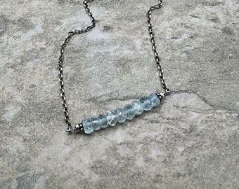 Liquid - AAA Aquamarin und Sterling Silber Bar Halskette