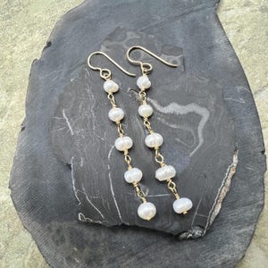 String of Pearls - Freshwater Pearls and 14k Gold Filled Earrings