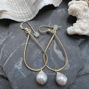 Honolulu - 14k Gold Fill and Freshwater Pearl Earrings