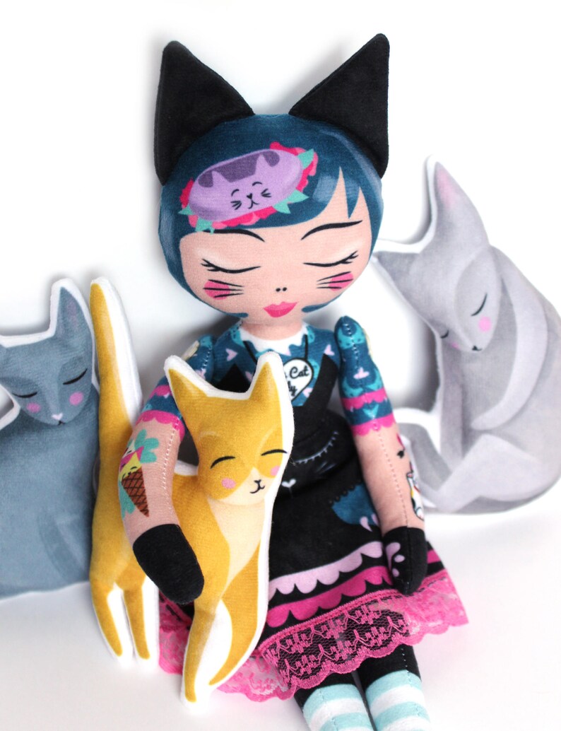 Crazy Cat Lady Dolly with 4 cats Freyja and pals doll Etsy
