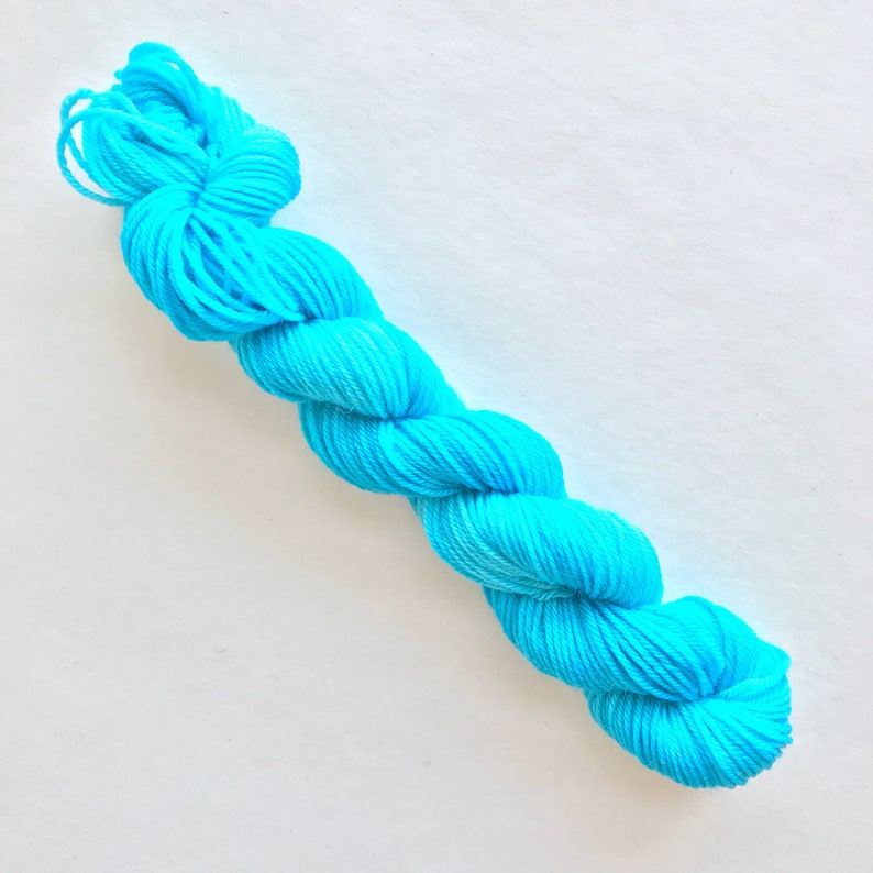 REEF ENCOUNTER hand dyed yarn mini skein. sock fingering dk yarn, merino wool knitting crochet. sock mini 4 ply. light turquoise blue yarn image 2