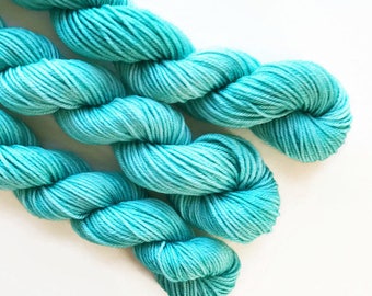 ATLANTIC hand dyed yarn mini skein. sock fingering dk yarn, merino wool knitting embroidery. sock mini 4 ply. pale blue green yarn