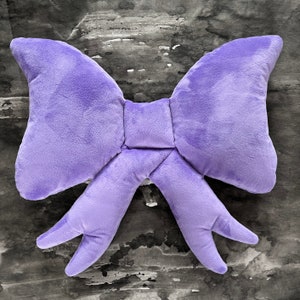 Noeud en peluche - Minky violet clair velouté, Oreiller décoratif en forme de noeud super doux pour votre maison ou votre lit, décoration gothique, décoration mignonne effrayante, mauve