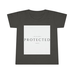Camiseta Divinamente Protegida imagen 2