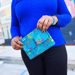 Floral Wristlet Purse, Wristlet Wallet, Turquoise Wristlet, Fabric Zipper Pouch, Wristlets for Women