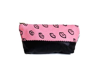 Lips Print Makeup Bag, Leather Pouch, Cosmetic Bag, Best Friend Gift, Toiletry Bag for Women, Birthday Gift for Her, Small Clutch