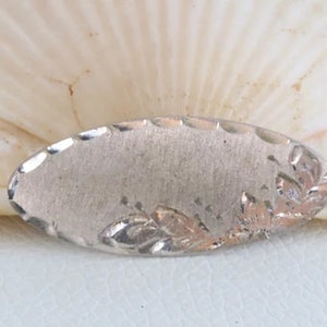 Beau Etched Sterling Silver Oval Brooch Pin // Vintage Jewelry // luluglitterbug