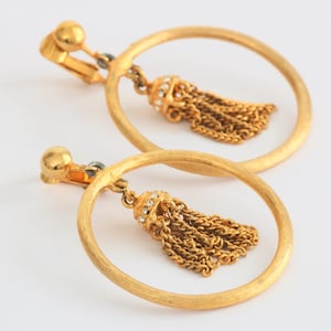 Vintage Glam Clip-On Tassel Hoops Clip On Earrings // luluglitterbug