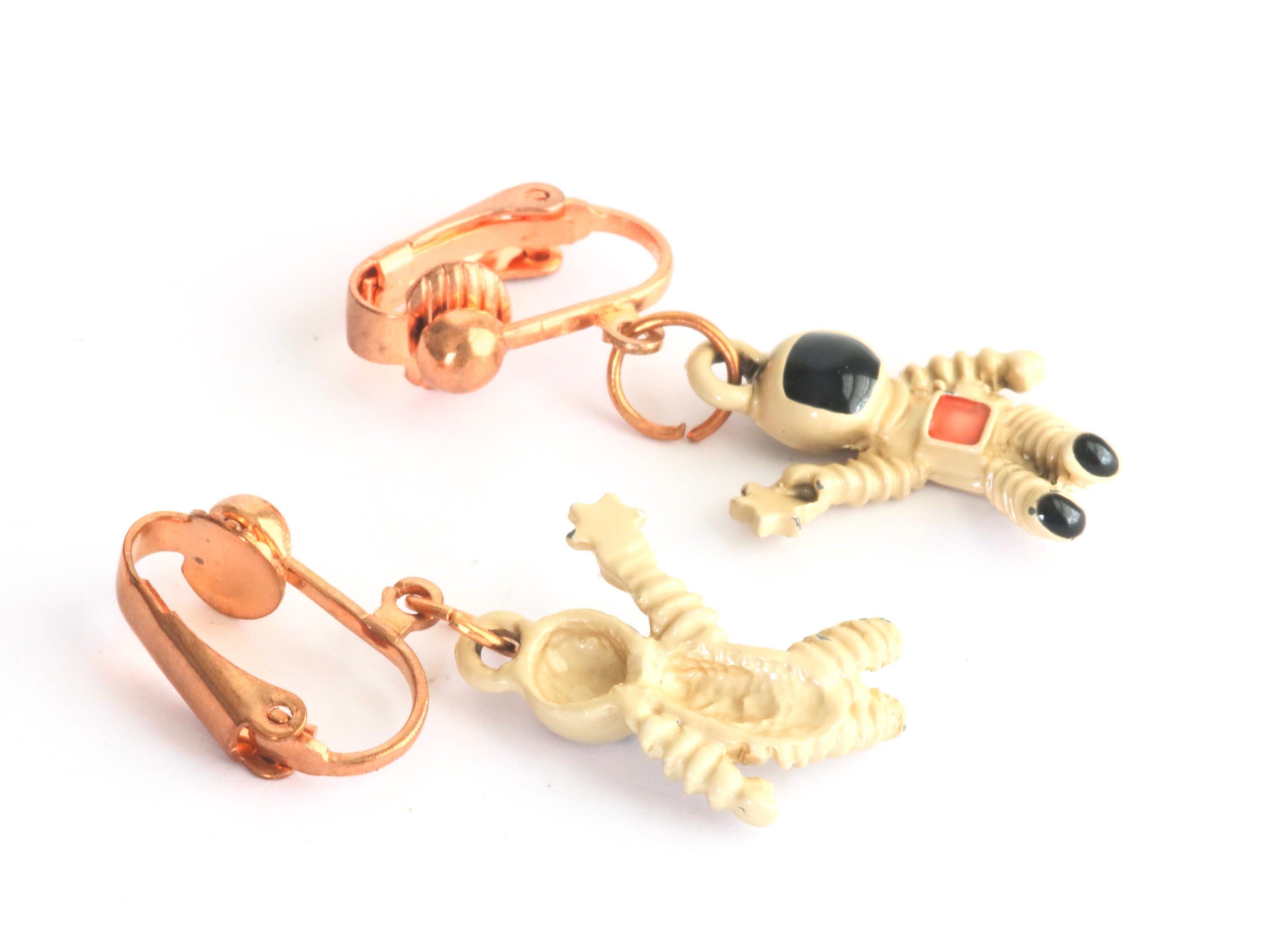 ◆VINTAGE HOLLYWOOD◆ Space Stone Ring Earrings VH249OEA008M Vintage Space Astronaut Clip on Earrings - Silver Enamel