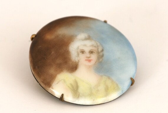 Broche Avec Portrait Peint - Bijou Vintage Occasion, Sans Marque - Magnifique Et Unique