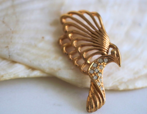 Roman Gold Tone and Rhinestone Eagle Bird Brooch … - image 5