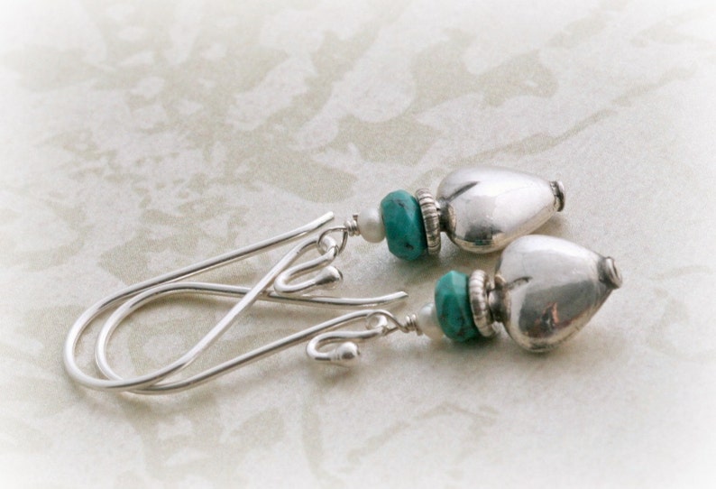 Faceted TURQUOISE Sterling Silver Heart and Freshwater Pearl Dangle Earrin2 image 1