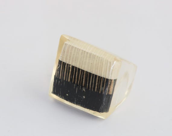 Vintage Mod Lucite Statement Ring - Size 6 // lul… - image 9