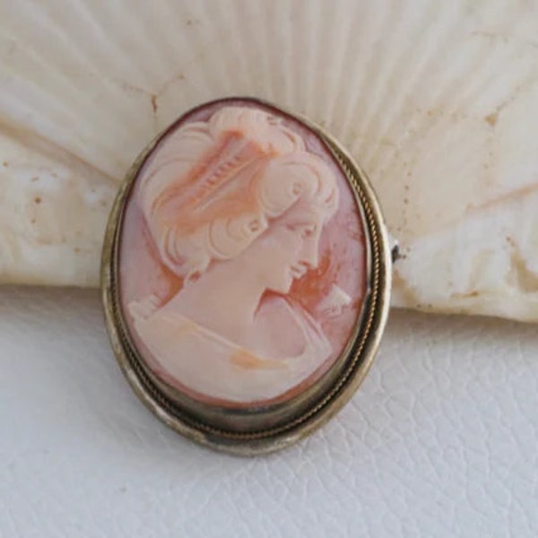 Antique Italian Carved Shell Cameo Pin Brooch Signed Sterling Silver and Gold Filled Metal // Estate Jewelry // luluglitterbug