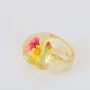 Vintage Mod Lucite Flower Ring - Yellow Dome Bubble with Pink Flower, 1960s-1970s Statement Jewelry, Retro Bubble Dome Ring, Size 8.25