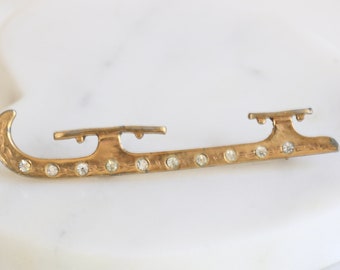 Gold Tone Toboggan Brooch Pin with Rhinestones // Vintage Jewelry // luluglitterbug