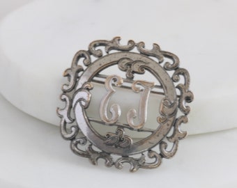 Monocraft Silver and Gold Tone E J Initial Monogram Brooch Pin // bijoux vintage // luluglitterbug