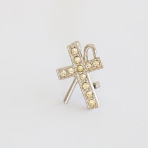 Vintage Rhinestone Cross Pin - Religious Brooch - Silver Tone Clear Crystal Staff Cross - Petite Lapel Pin // luluglitterbug