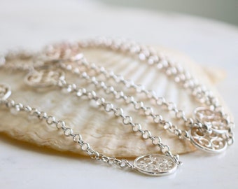 Stylish Long Silver Tone Chain Necklace // Vintage Jewelry // luluglitterbug