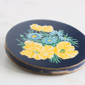Vintage Rex Fifth Avenue Blue Enamel Floral Compact with Original Powder & Puff // luluglitterbug