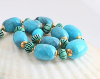 Boho Chic Vintage Turquoise Necklace // Chunky Bead Statement Jewelry // luluglitterbug