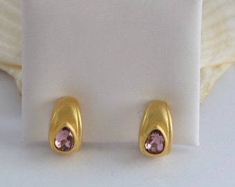 Carlisle Gold Tone Purple Gemstone Clip On Hoop Earrings  // Vintage Jewelry // luluglitterbug