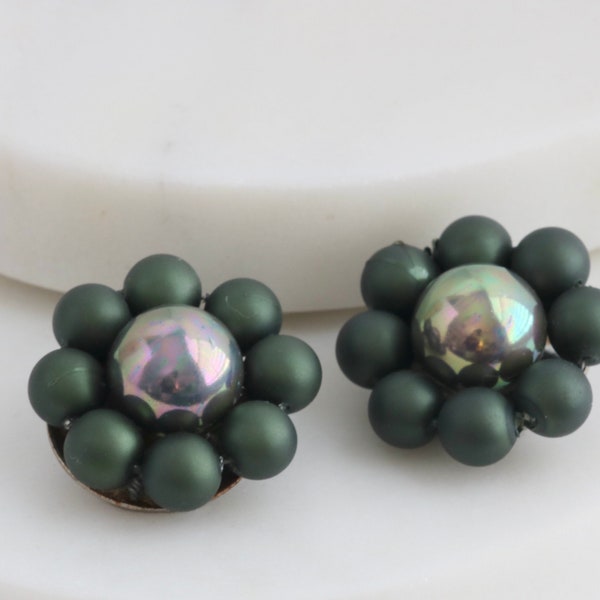 Midcentury Dark Green Cluster Pearl Clip On Earrings // Vintage Jewelry // luluglitterbug