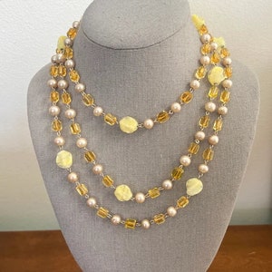 Molded Yellow Glass Long Flapper Necklace// Vintage Jewelry // luluglitterbug