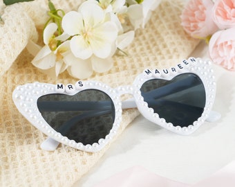 Personalisierte Braut Herz Strass Sonnenbrille, Bride To Be Sonnenbrille, Perlen Sonnenbrille Braut, Strass Hochzeitsaccessoires, Brautparty