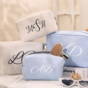 Monogrammed Toiletry Bag,Embroidered Makeup Bag,Bridesmaid Gifts,Custom Name Cosmetic Bag for Women,Large Capacity Storage Bag,Bridal Gifts