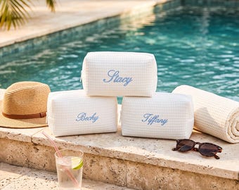 Neceser personalizado de gofre, neceser con monograma bordado, regalo para damas de honor