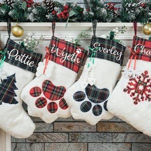 Personalized Pet Stockings,Cat/Dog Stocking,Plaid Dog Paw Stocking,Family Stockin,Christmas Gift,Pet Stocking,Paw Stocking,Name Stockings