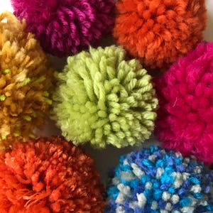 LLAMALLOOMA Pompom Maker image 4