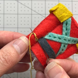 PATTERN TUTORIAL: Nutcracker Ornament bild 4